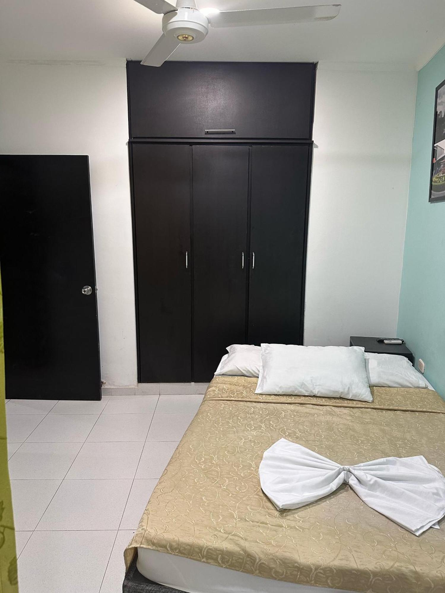 Aw Hotel Rodadero Suites Санта Марта Екстериор снимка